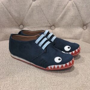 EMU Australia Shark Sneakers, Size K12